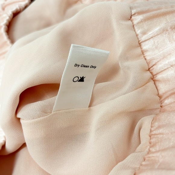 ASTR THE LABEL Women’s Pink Shiny Satin Zip Front Bomber Jacket Pockets Size XS - Picture 9 of 9